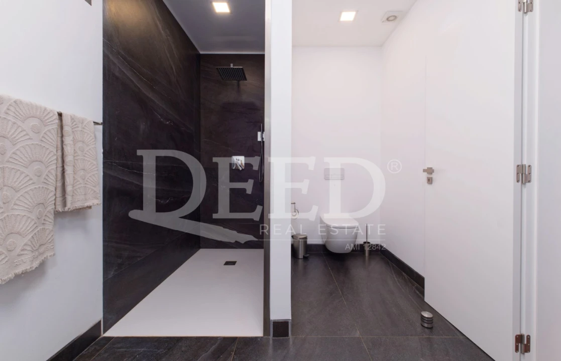 Moradia T3 para Venda em Caniço Foto 32