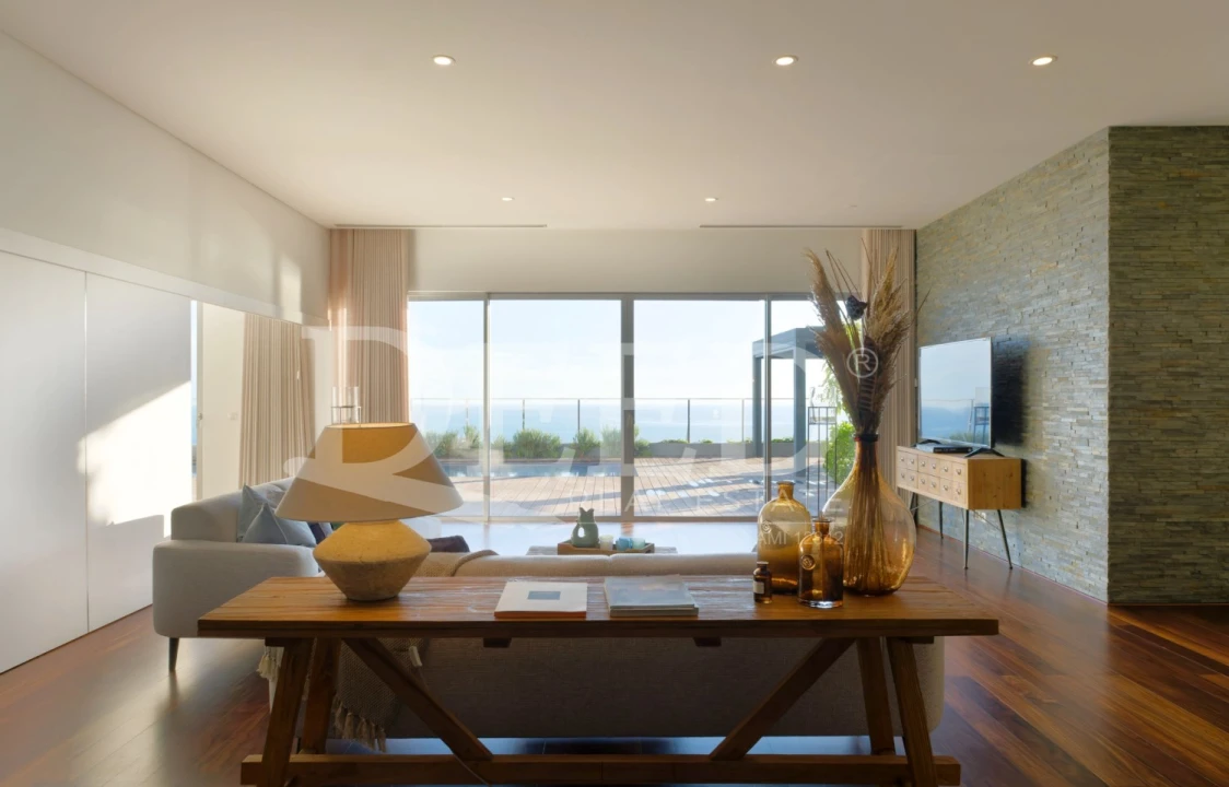 Moradia T3 para Venda em Caniço Foto 10