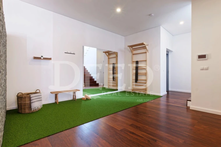 Moradia T3 para Venda em Caniço Foto 33