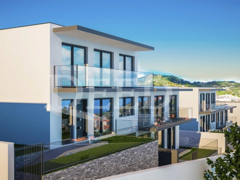 Moradia T3 para Venda em Caniço Foto 1