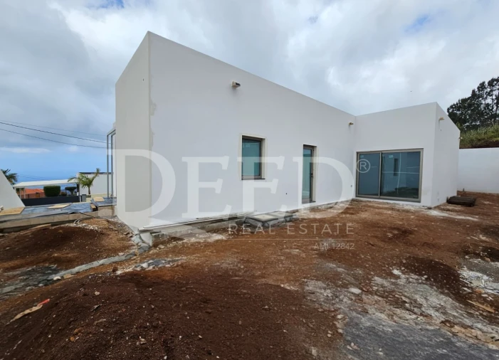 Moradia T3 para Venda em Prazeres Foto 22