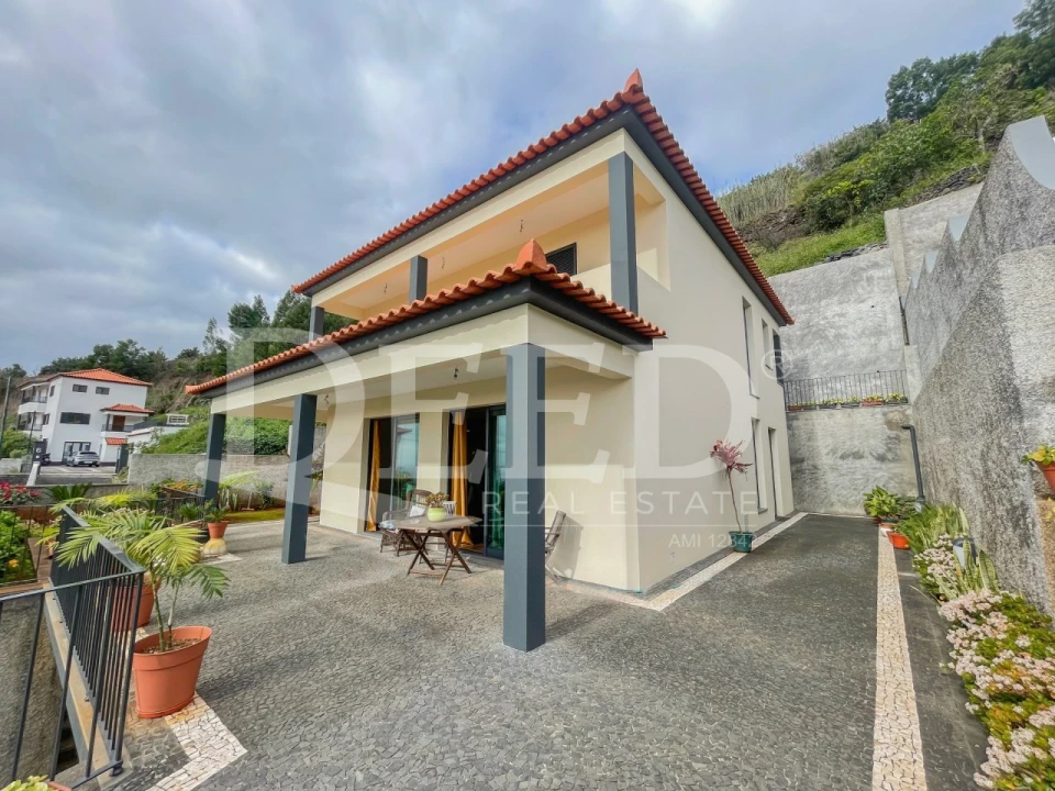 Moradia T3 para Venda em Monte Foto 1