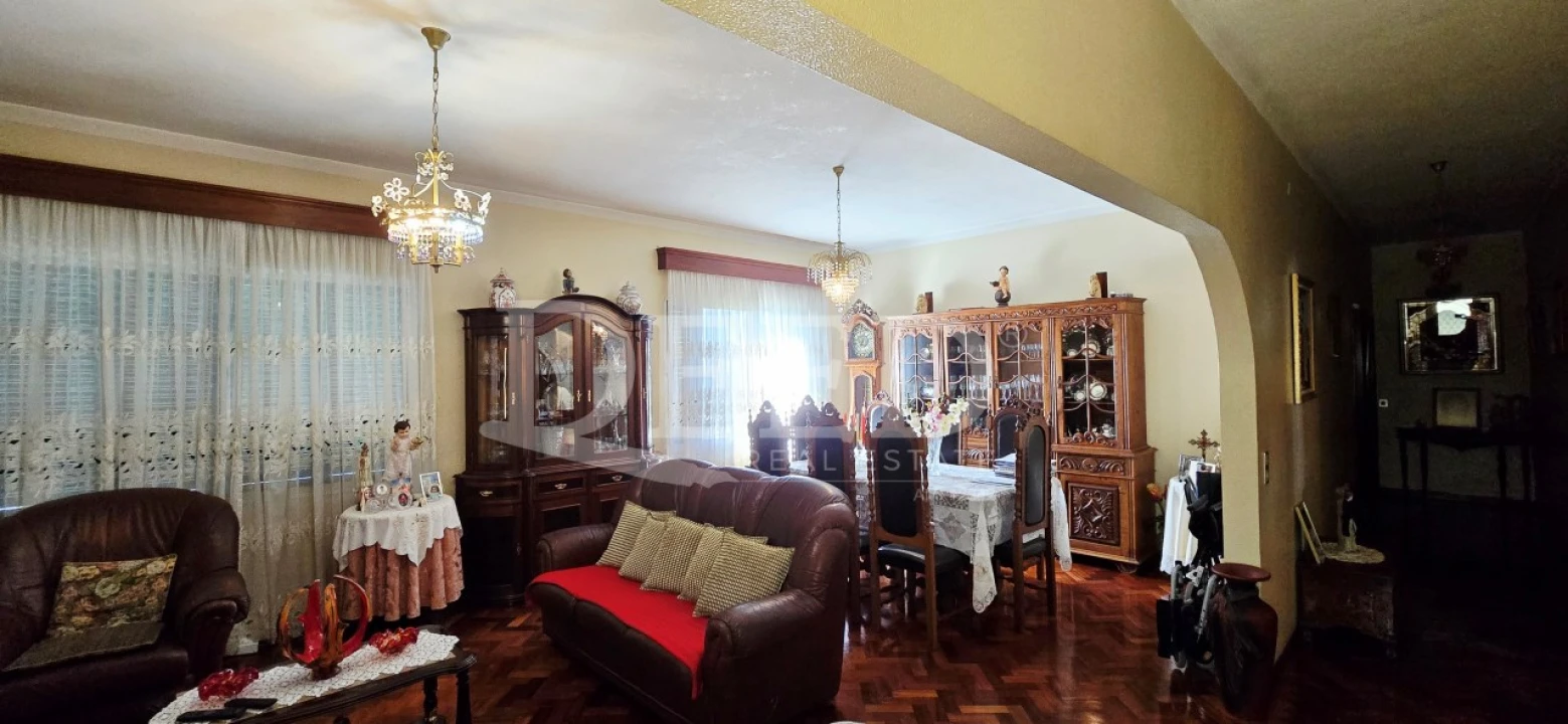 Moradia T9 para Venda em Funchal (São Pedro) Foto 6