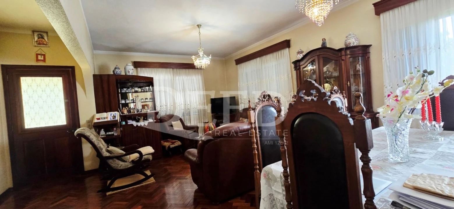 Moradia T9 para Venda em Funchal (São Pedro) Foto 7