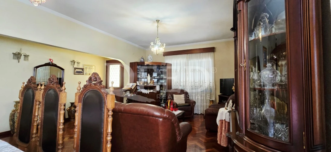 Moradia T9 para Venda em Funchal (São Pedro) Foto 4