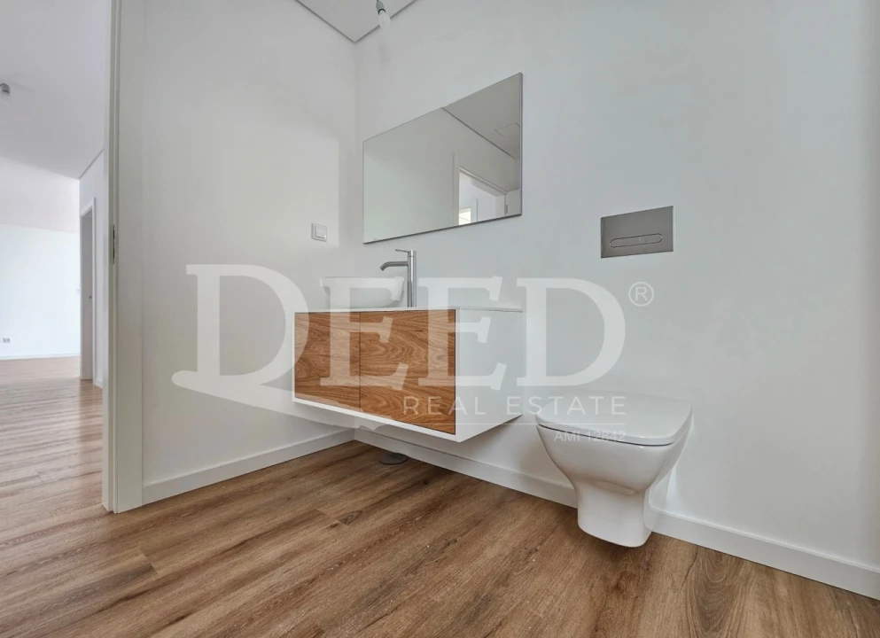 Apartamento T3 para Venda em Estreito de Camara de Lobos Foto 15