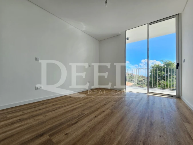 Apartamento T3 para Venda em Estreito de Camara de Lobos Foto 10