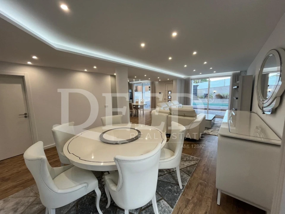 Moradia T4 para Venda em Machico Foto 5