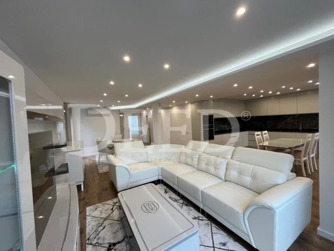 Moradia T4 para Venda em Machico Foto 7