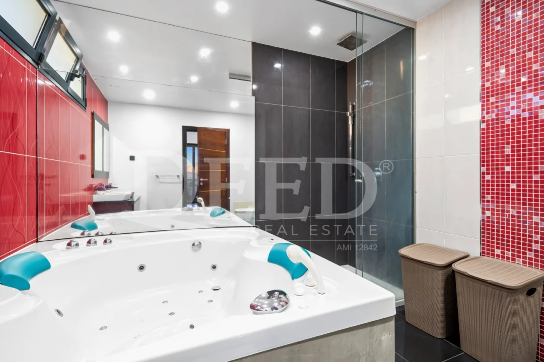 Moradia T3 para Venda em São Martinho Foto 6