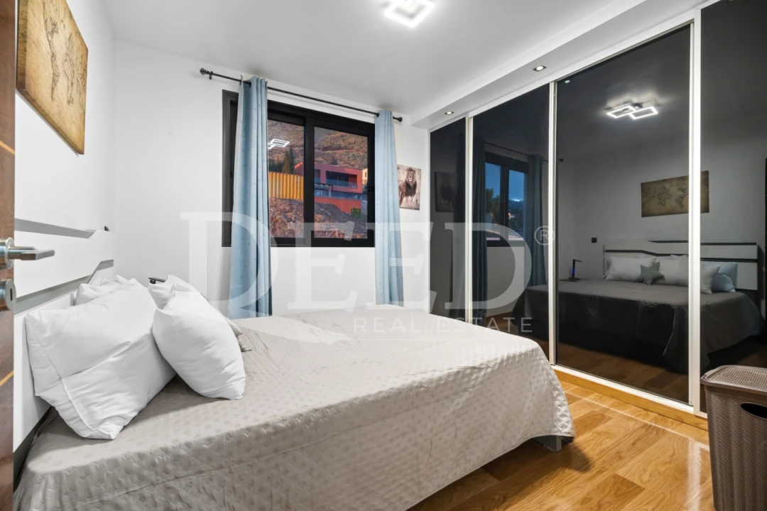 Moradia T3 para Venda em São Martinho Foto 11