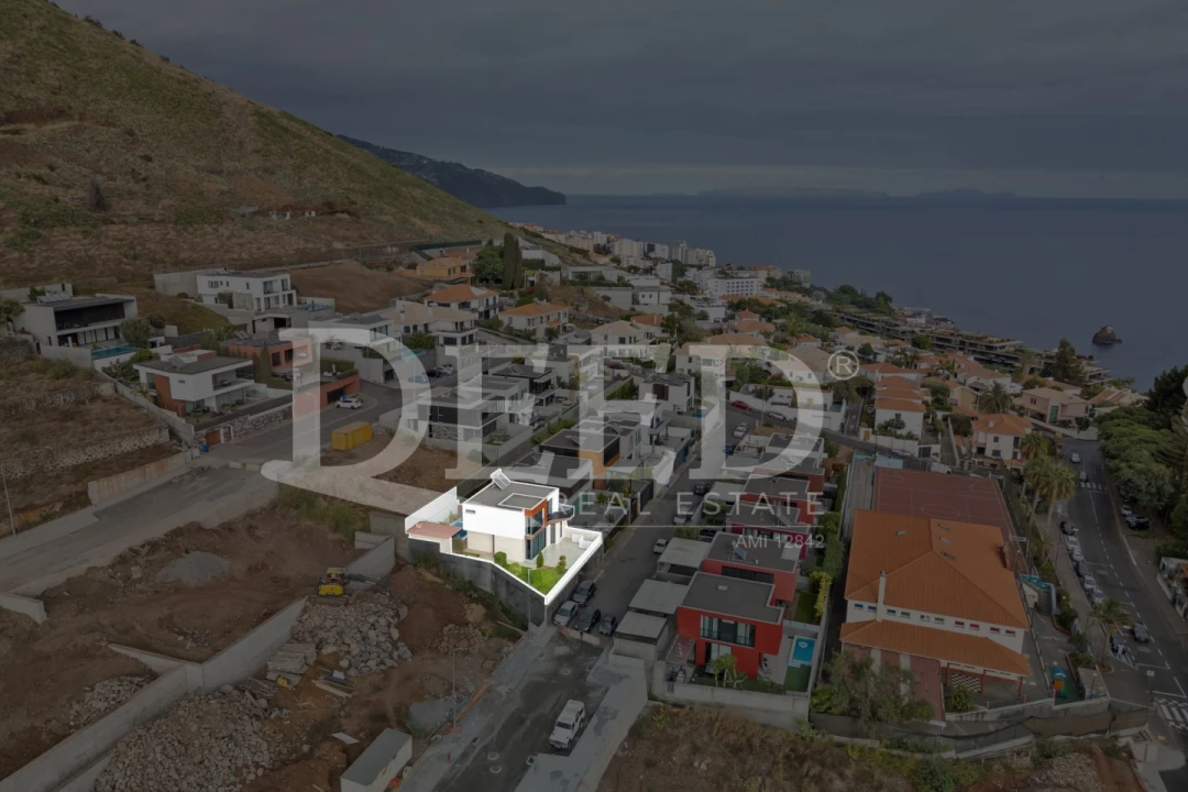 Moradia T3 para Venda em São Martinho Foto 39