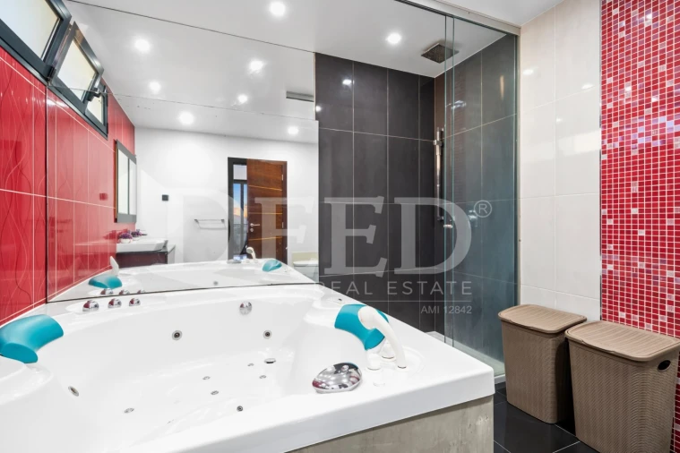 Moradia T3 para Venda em São Martinho Foto 6