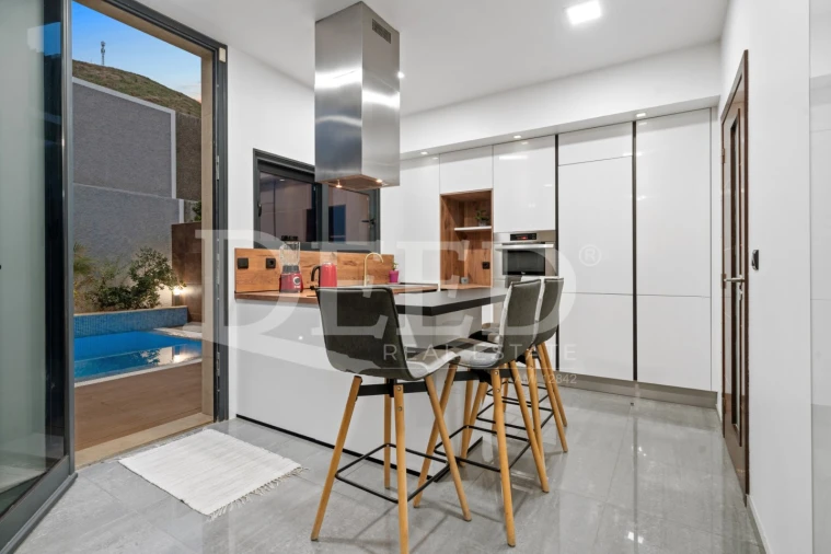 Moradia T3 para Venda em São Martinho Foto 18