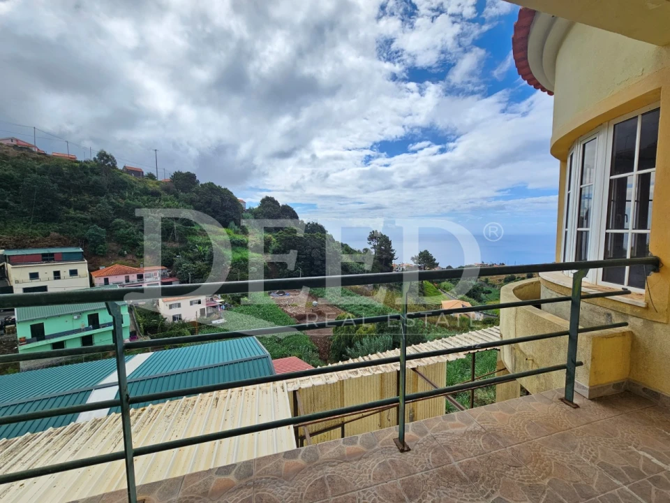 Moradia T3 para Venda em Canhas Foto 13