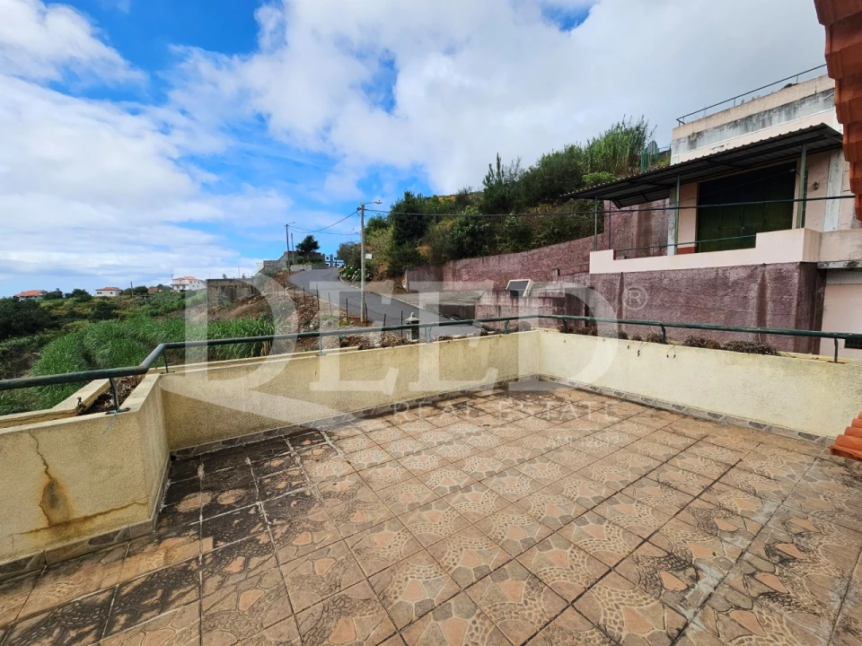 Moradia T3 para Venda em Canhas Foto 18