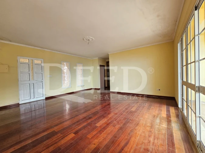 Moradia T3 para Venda em Canhas Foto 4