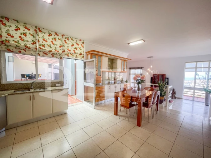 Moradia T4 para Venda em São Gonçalo Foto 9