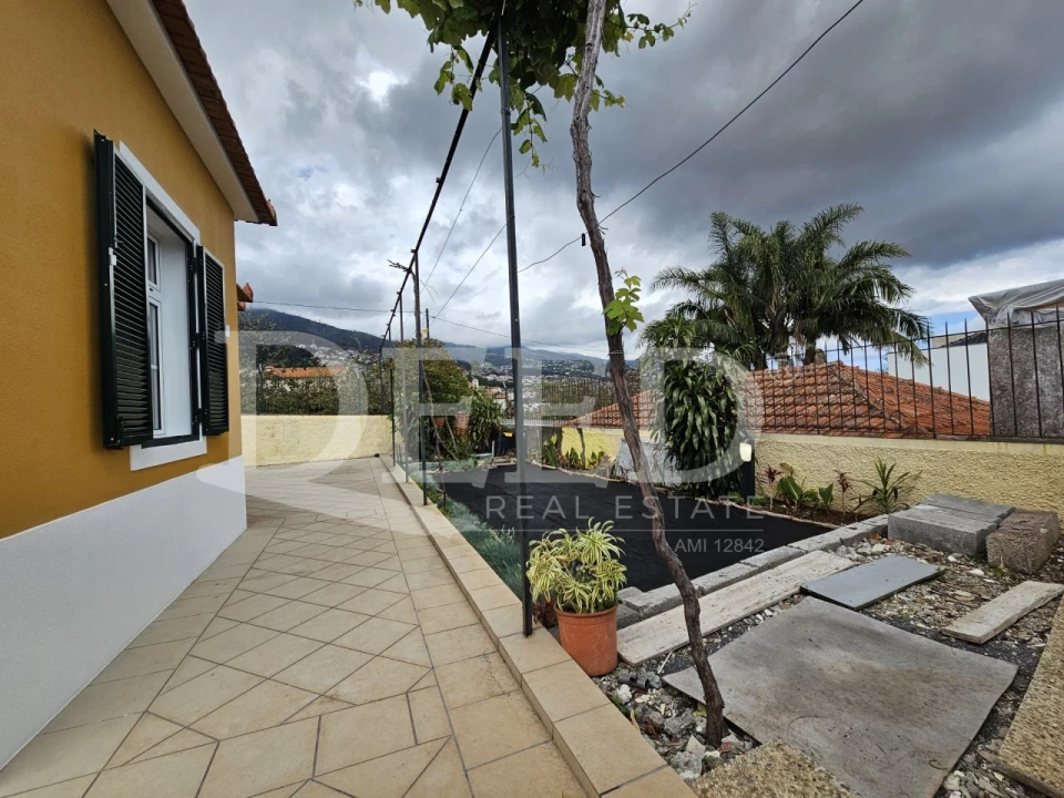 Moradia T3 para Venda em Santo Antonio Foto 15