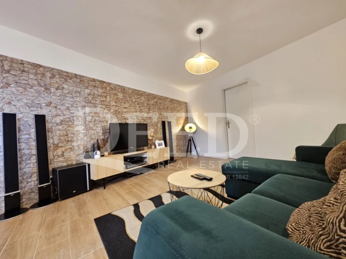 Moradia T3 para Venda em Santo Antonio Foto 3