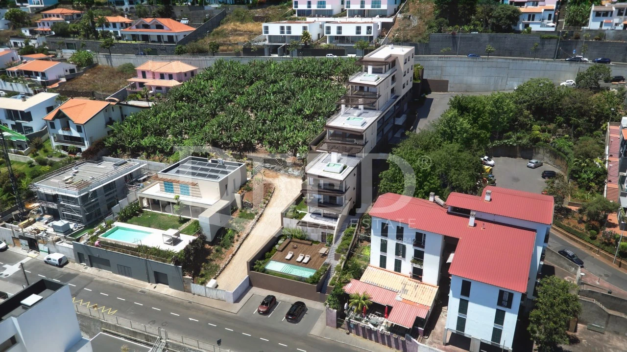 Apartamento T1 para Venda em São Martinho Foto 4