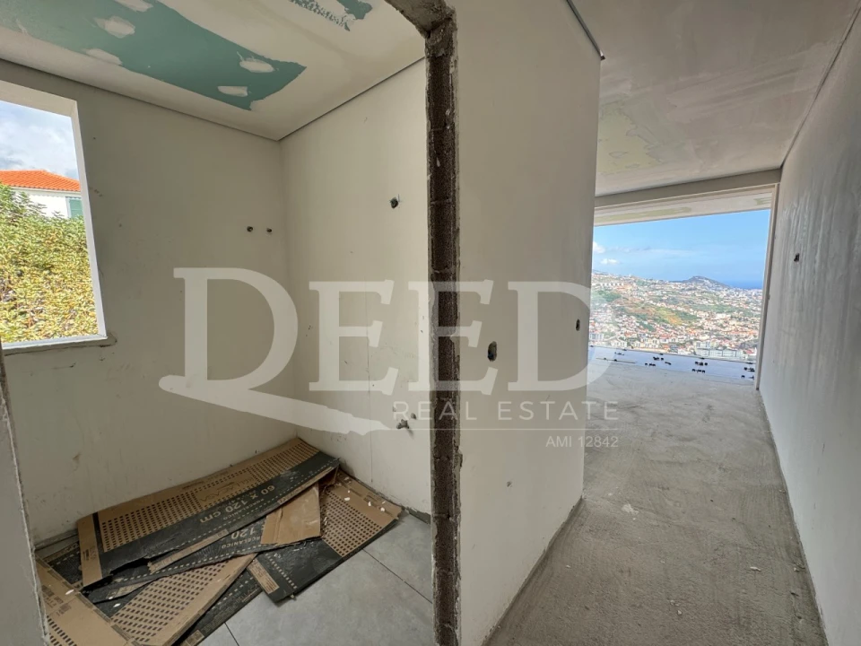 Apartamento T3 para Venda em Camara de Lobos Foto 6