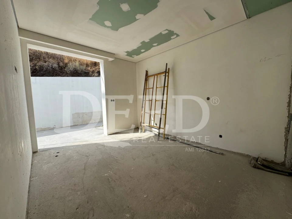 Apartamento T3 para Venda em Camara de Lobos Foto 12