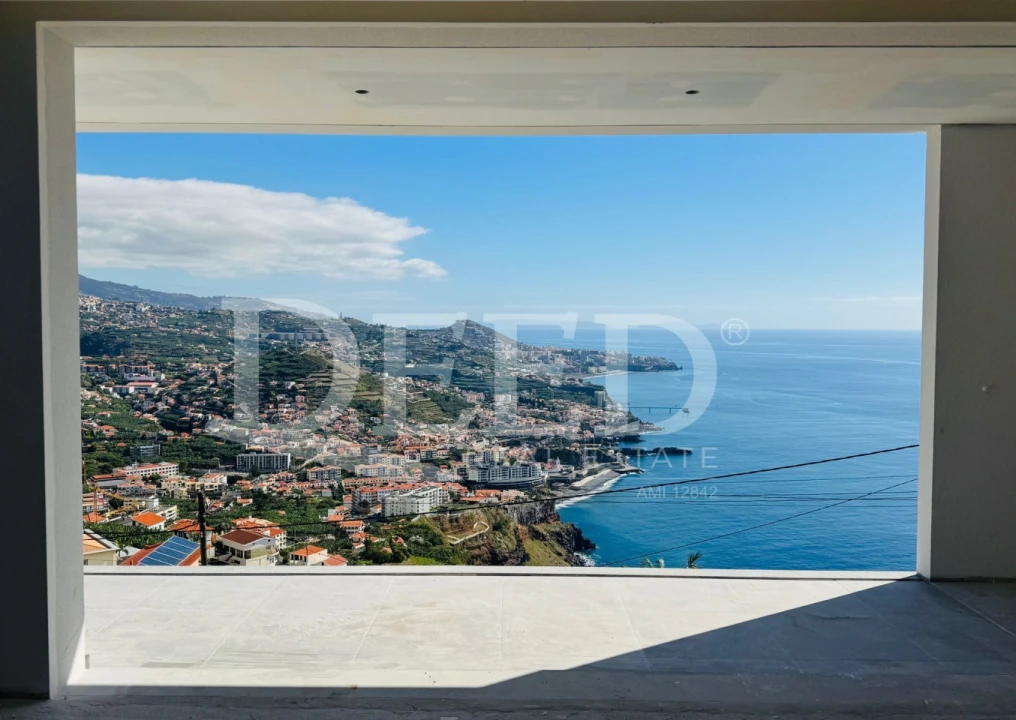 Apartamento T3 para Venda em Camara de Lobos Foto 1