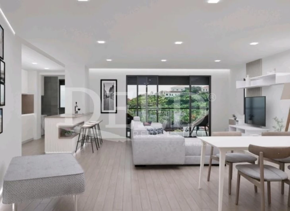 Apartamento T2 para Venda em Camara de Lobos Foto 8