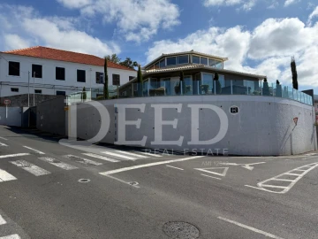Moradia T3 para Venda em Funchal (São Pedro)