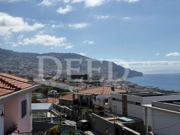 Moradia T3 para Venda em Funchal (São Pedro)