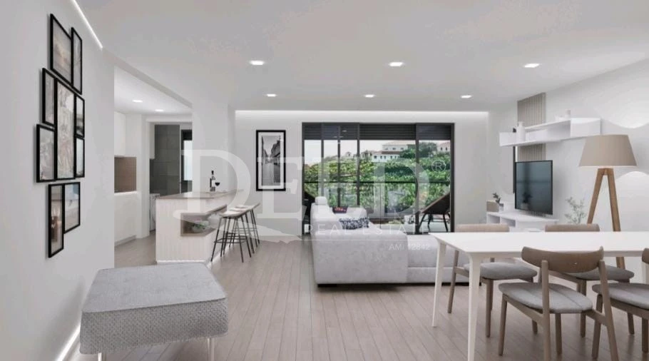 Apartamento T2 para Venda em Camara de Lobos Foto 2