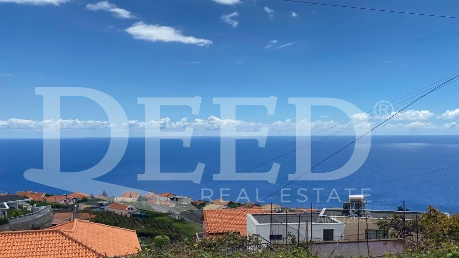 Terreno para Venda em Estreito da Calheta
