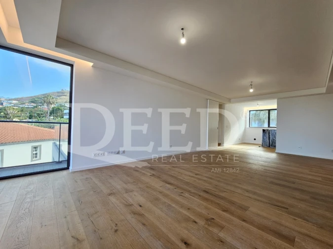 Apartamento T2 para Venda em São Martinho Foto 4