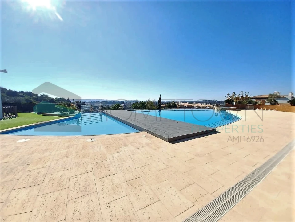 Moradia T3 para Arrendamento em Mexilhoeira Grande Foto 23