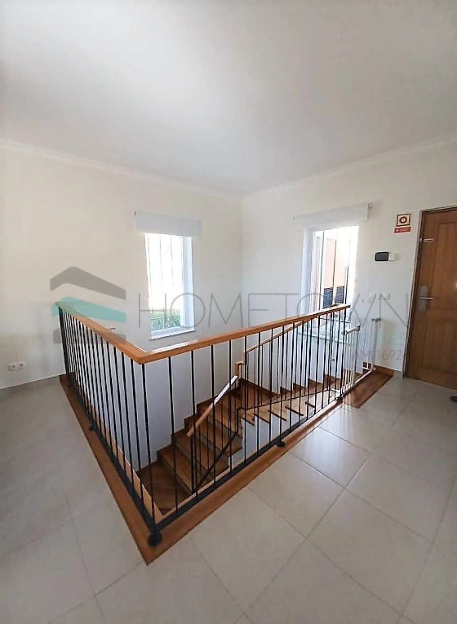 Moradia T3 para Arrendamento em Mexilhoeira Grande Foto 5