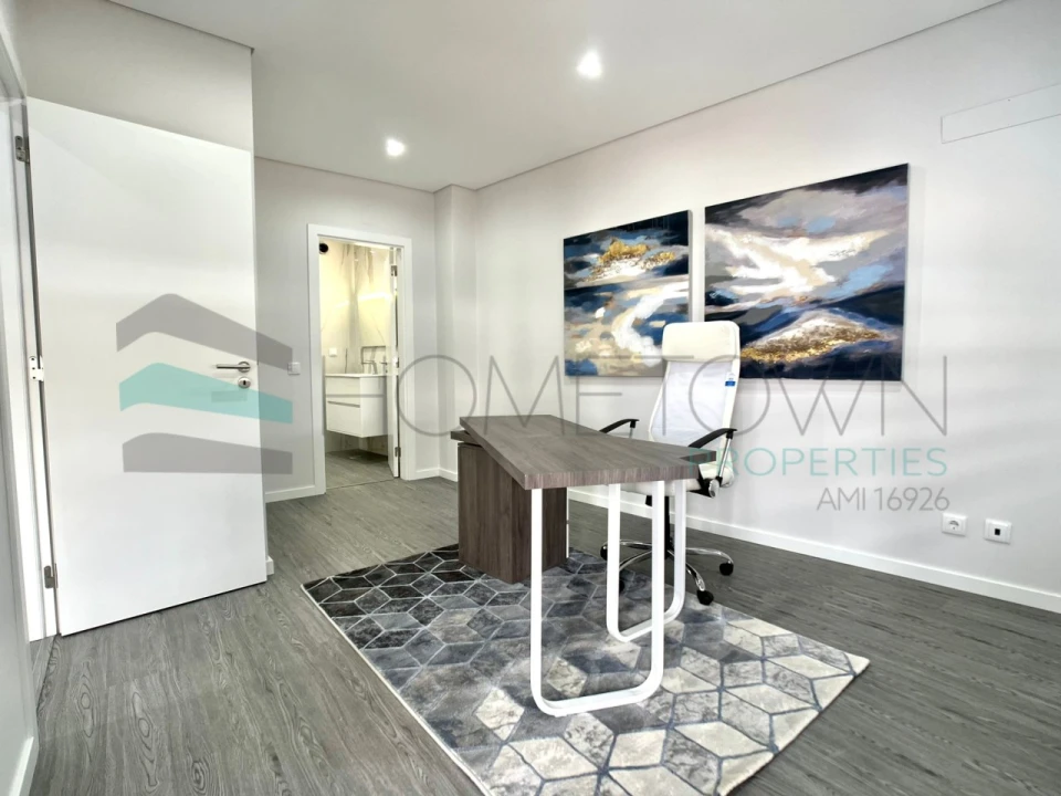 Apartamento T3 para Venda em Quelfes Foto 21