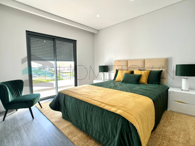 Apartamento T3 para Venda em Quelfes Foto 14