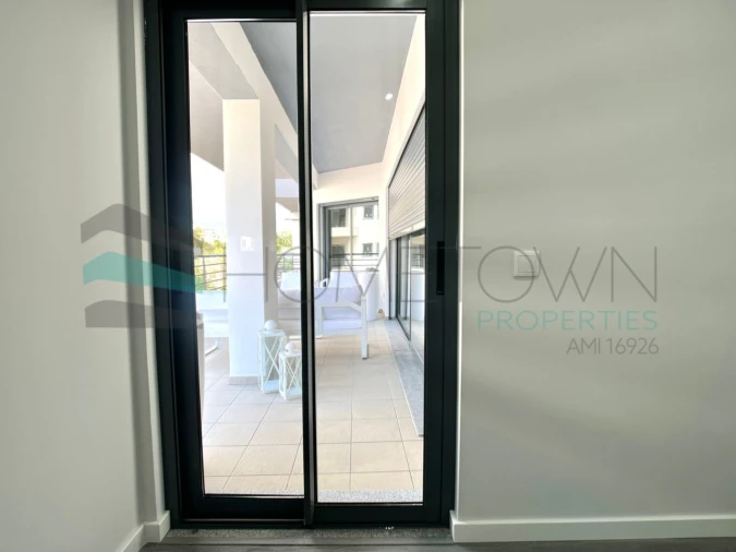 Apartamento T3 para Venda em Quelfes Foto 5