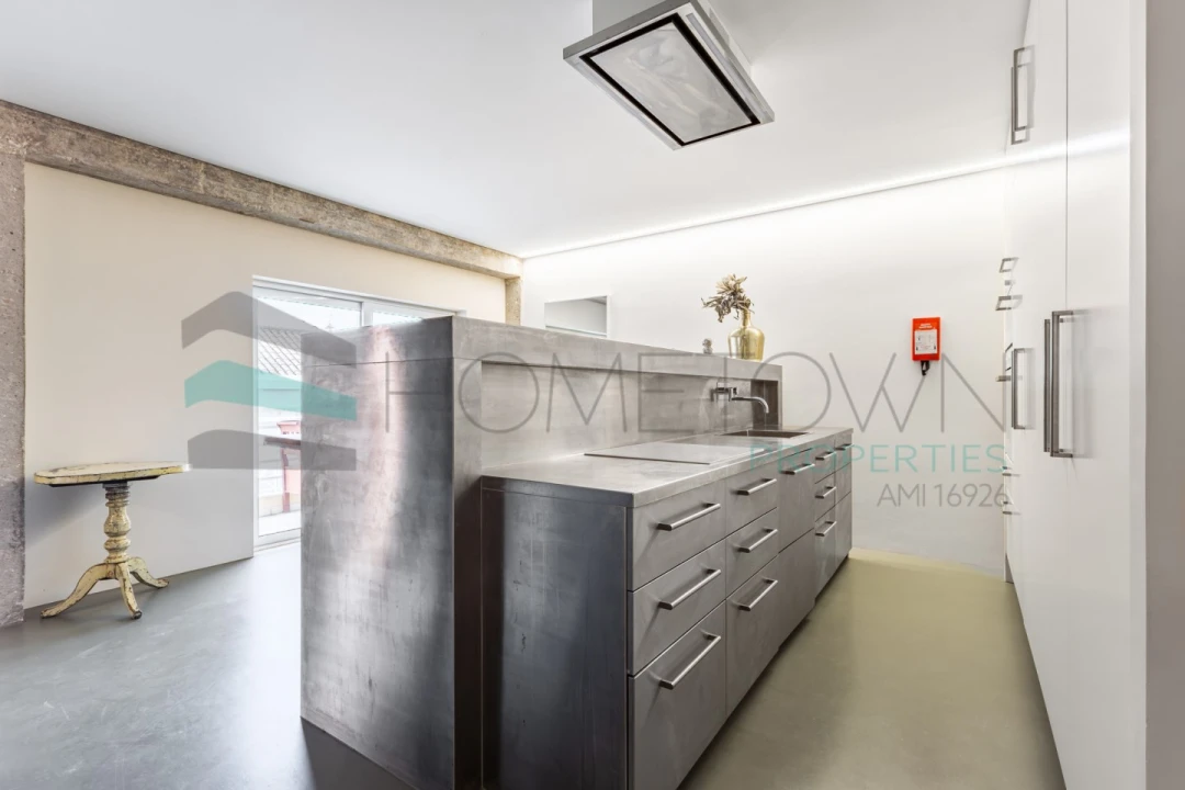Apartamento T2 para Venda em Quarteira Foto 3