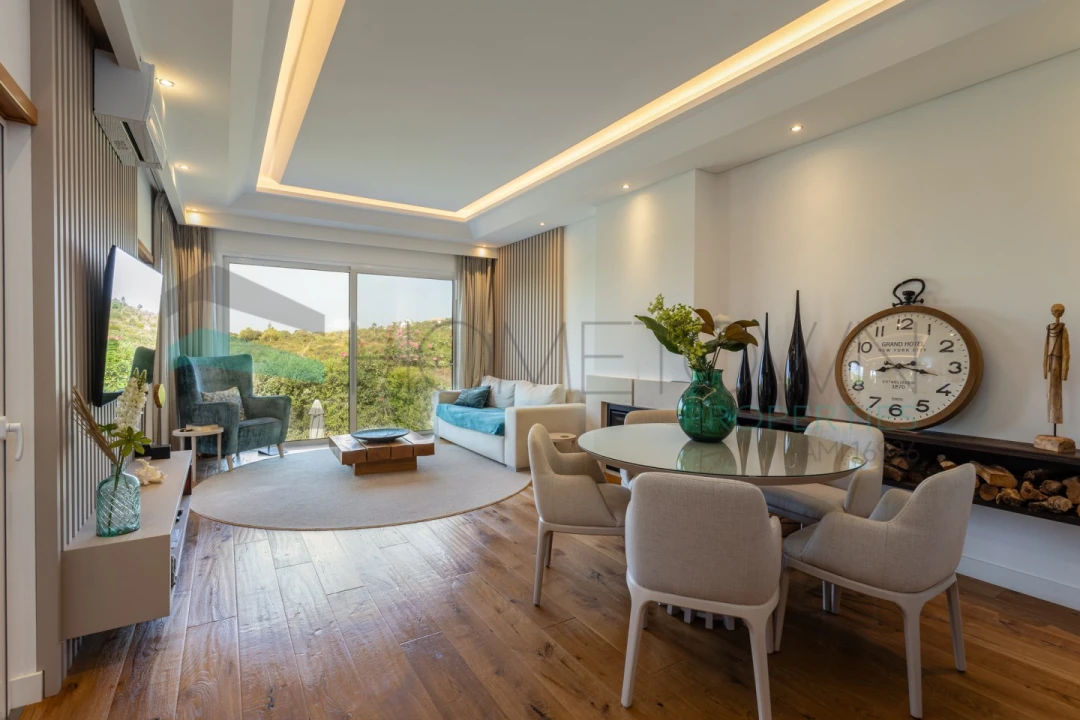 Moradia T4 para Venda em Almancil Foto 7