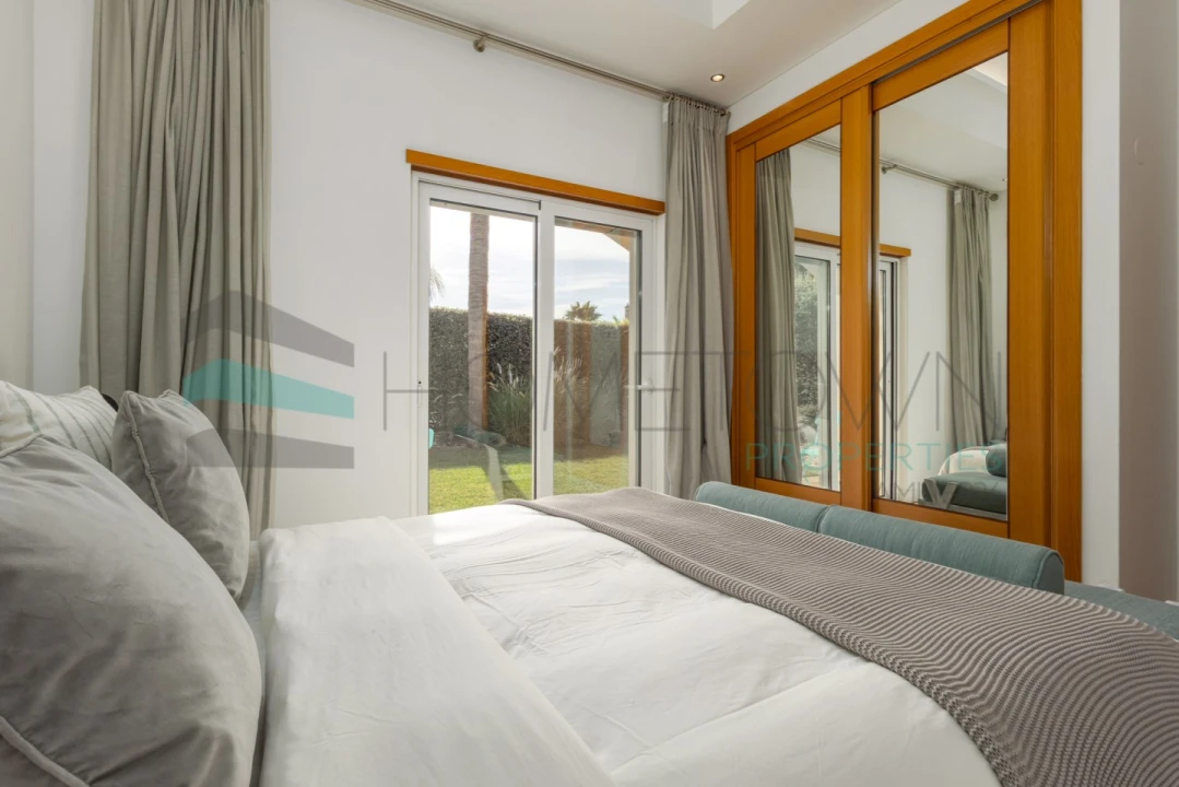 Moradia T4 para Venda em Almancil Foto 20