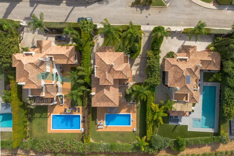 Moradia T4 para Venda em Almancil Foto 45