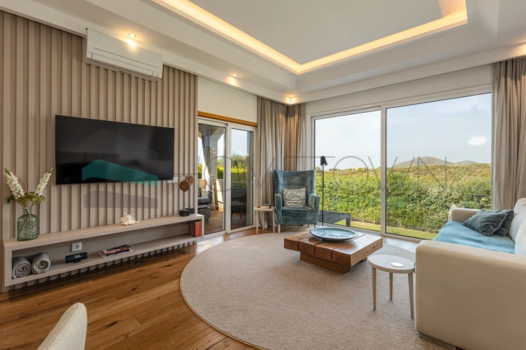 Moradia T4 para Venda em Almancil Foto 5