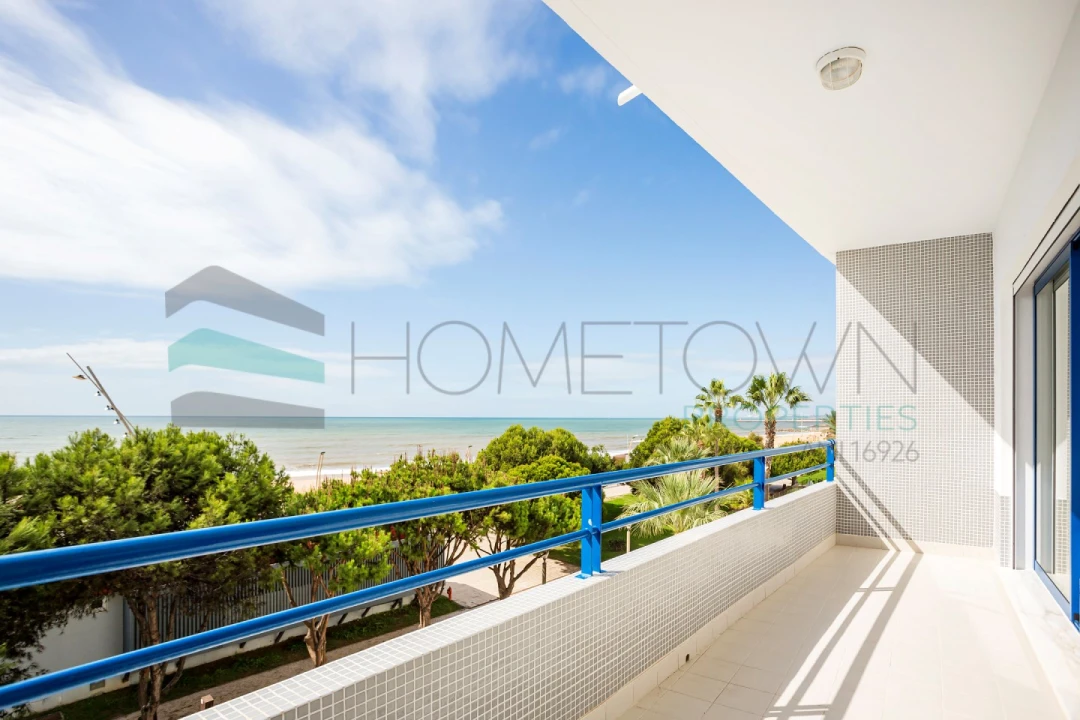 Apartamento T2 para Venda em Quarteira Foto 2