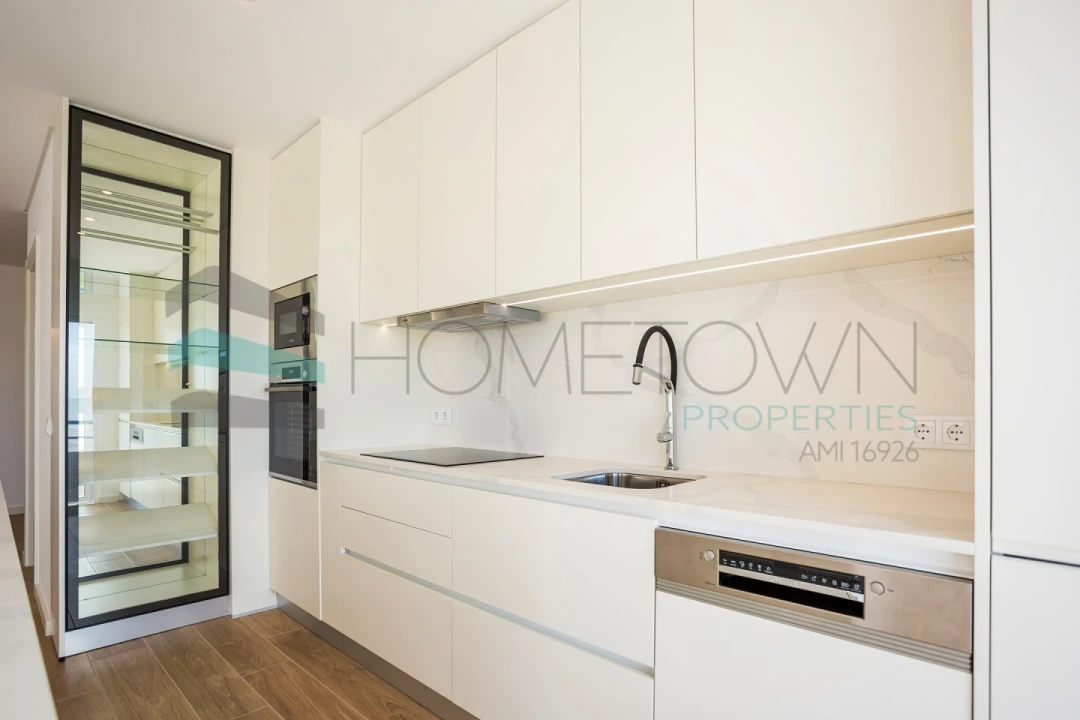 Apartamento T2 para Venda em Quarteira Foto 7