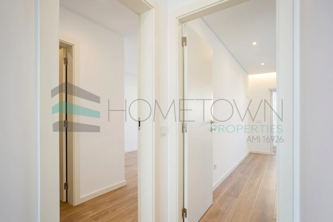 Apartamento T2 para Venda em Quarteira Foto 14