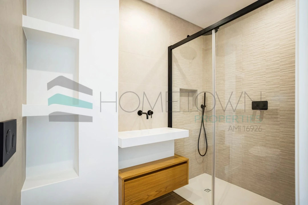 Apartamento T2 para Venda em Quarteira Foto 22