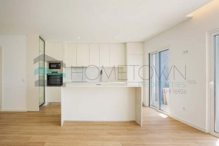 Apartamento T2 para Venda em Quarteira Foto 3