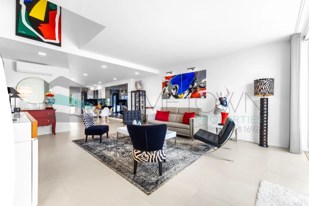 Moradia T3 para Venda em Albufeira e Olhos de Água Foto 2